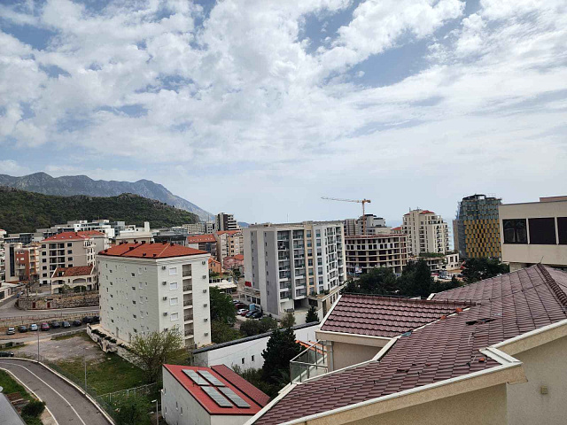 46 m² One-Bedroom Apartment in Becici with Sea View — photo 7